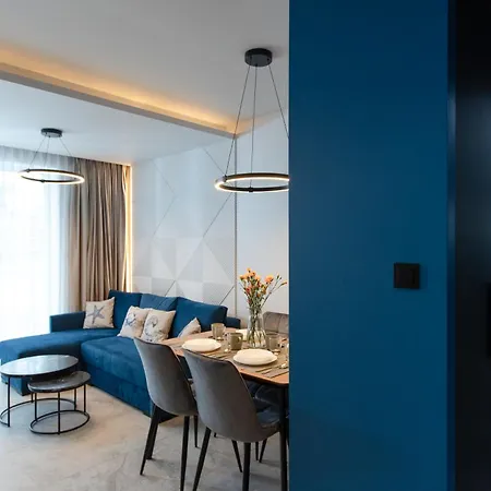 Blue Lagoon Apartment *